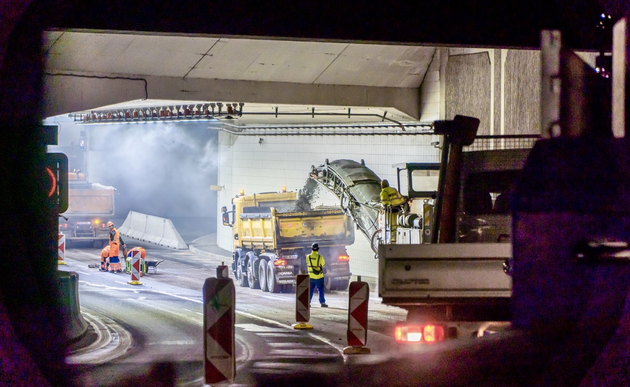 Praha 5 – Zlíchovský tunel, oprava vozovky - Wegen- en bruggenbouw