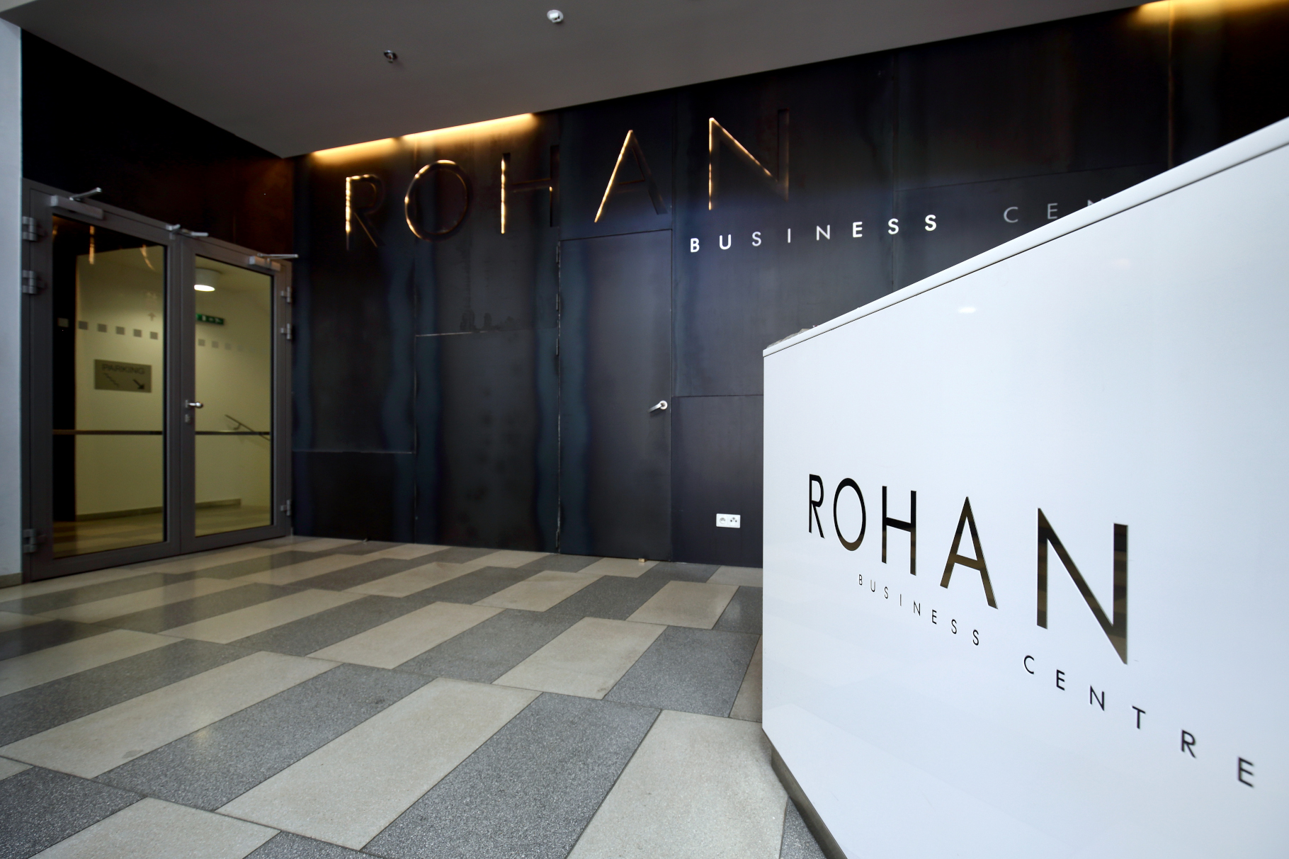 Administrativní budova Rohan - Bouw