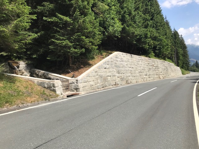 Mauersanierung an der Gerlos Alpenstraße in Krimml - Wegen- en bruggenbouw