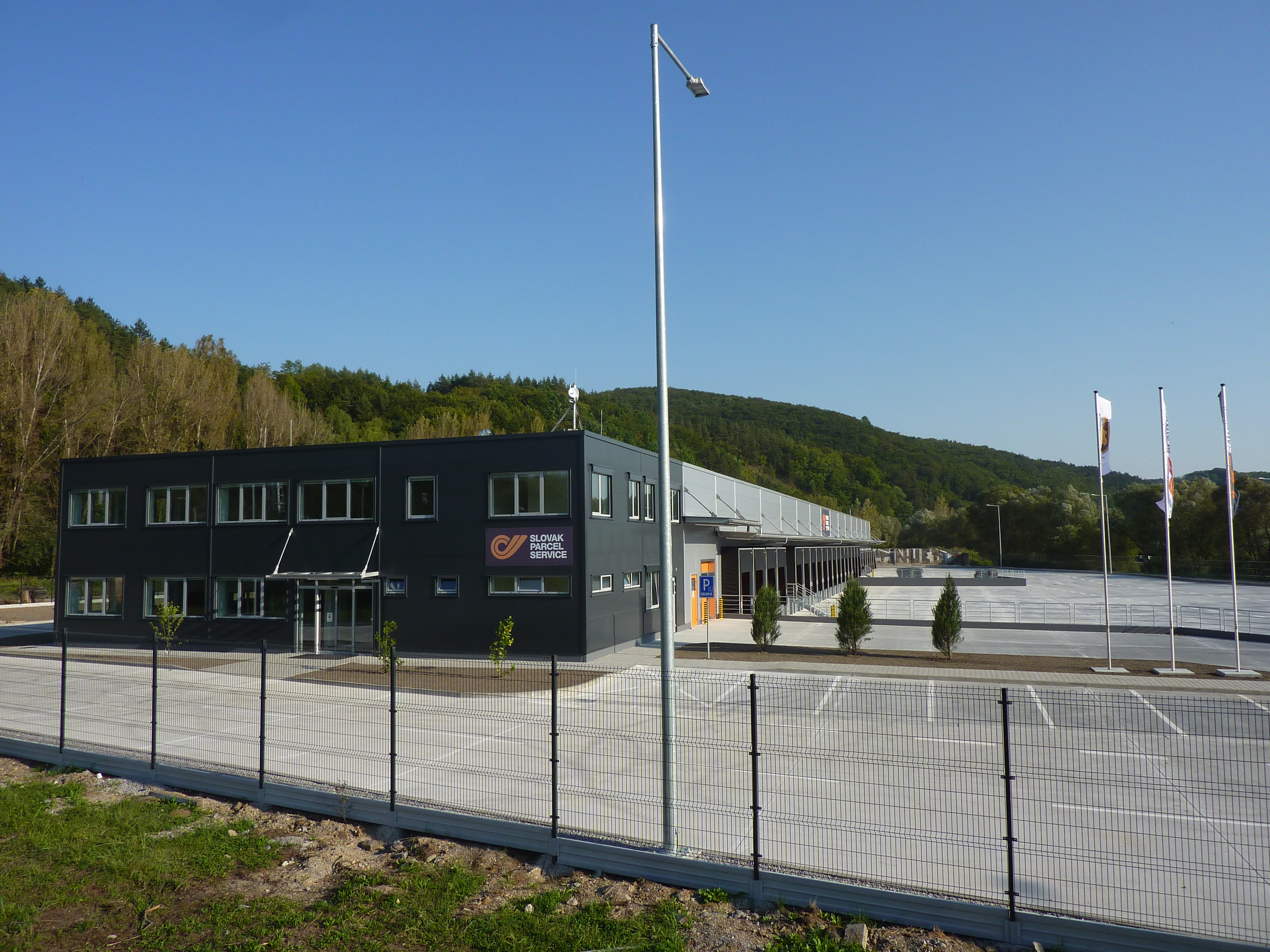 Distribučné centrum SPS Banská Bystrica / logistické areály, sklady - Bouw