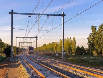 Spoor Culemborg-Geldermalsen met nieuwe funderingslaag volgens planning in dienst - NL