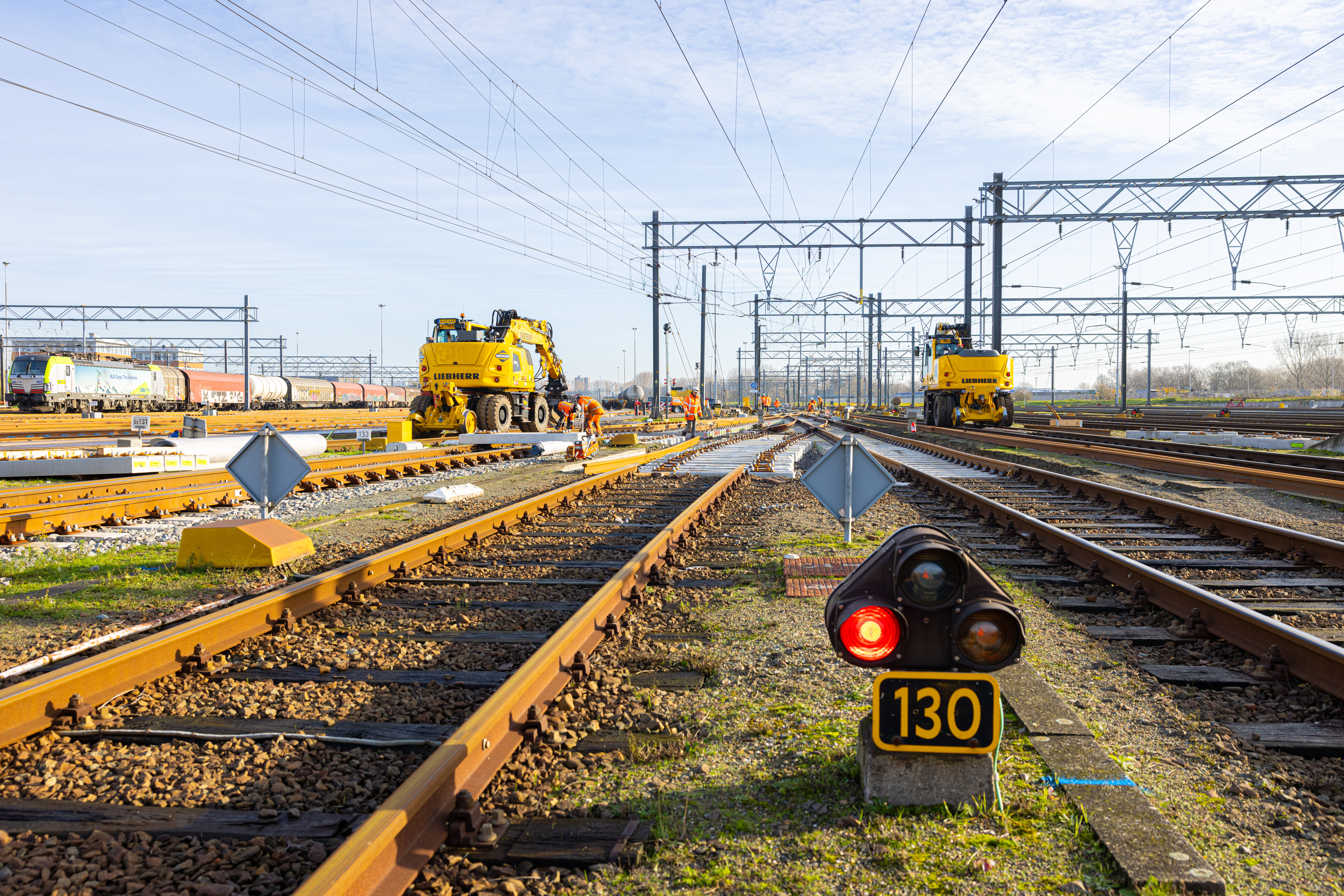 8 Auigustus Werken Op Perrons