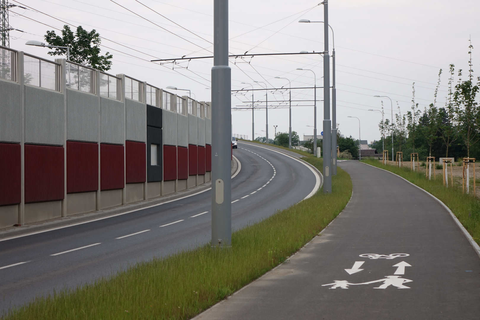 Uzel Plzeň, 3. stavba - přesmyk domažlické trati - Wegen- en bruggenbouw