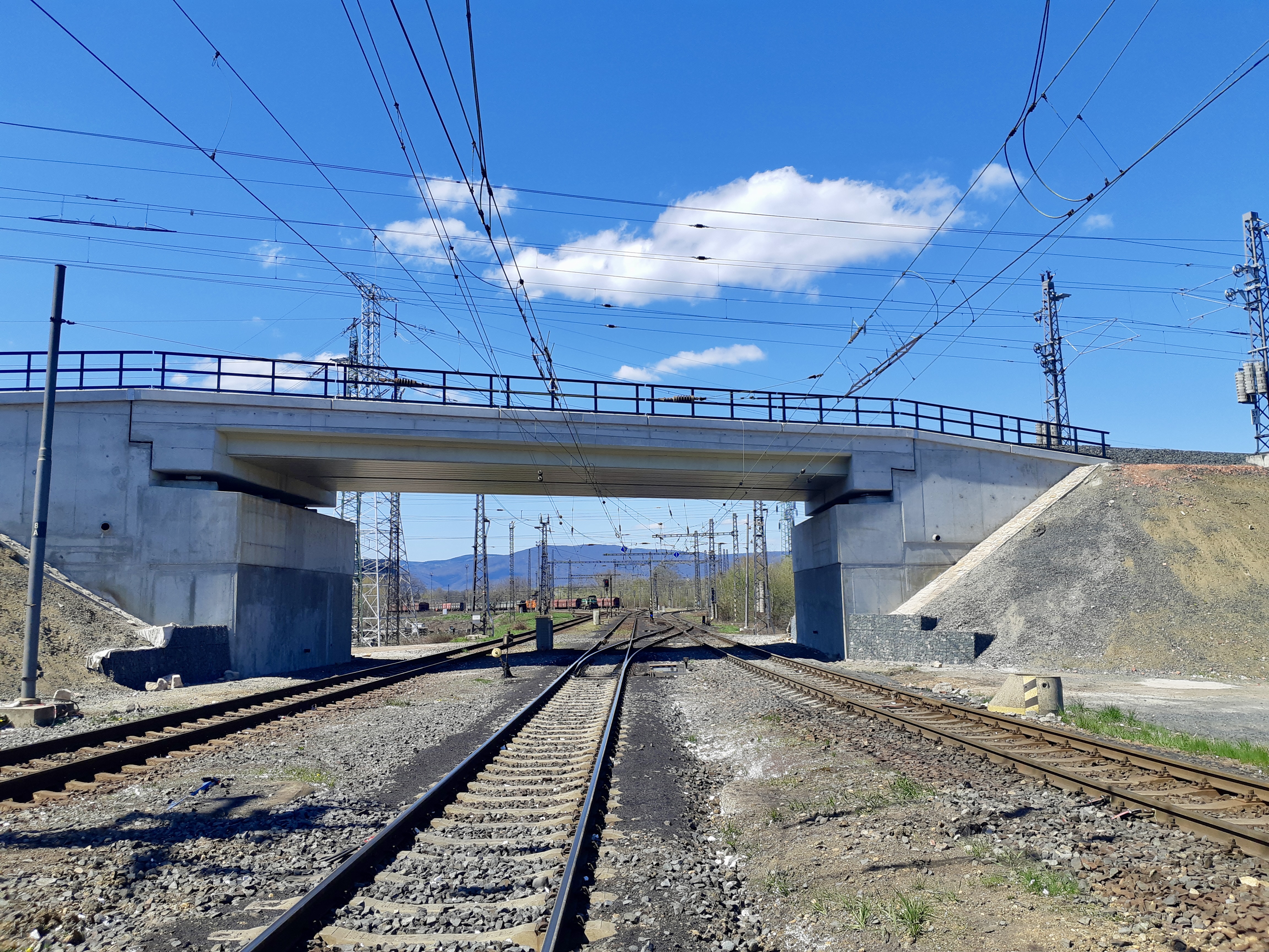 Zvýšení traťové rychlosti v úseku Oldřichov u Duchcova – Bílina – rekonstrukce mostu - Wegen- en bruggenbouw