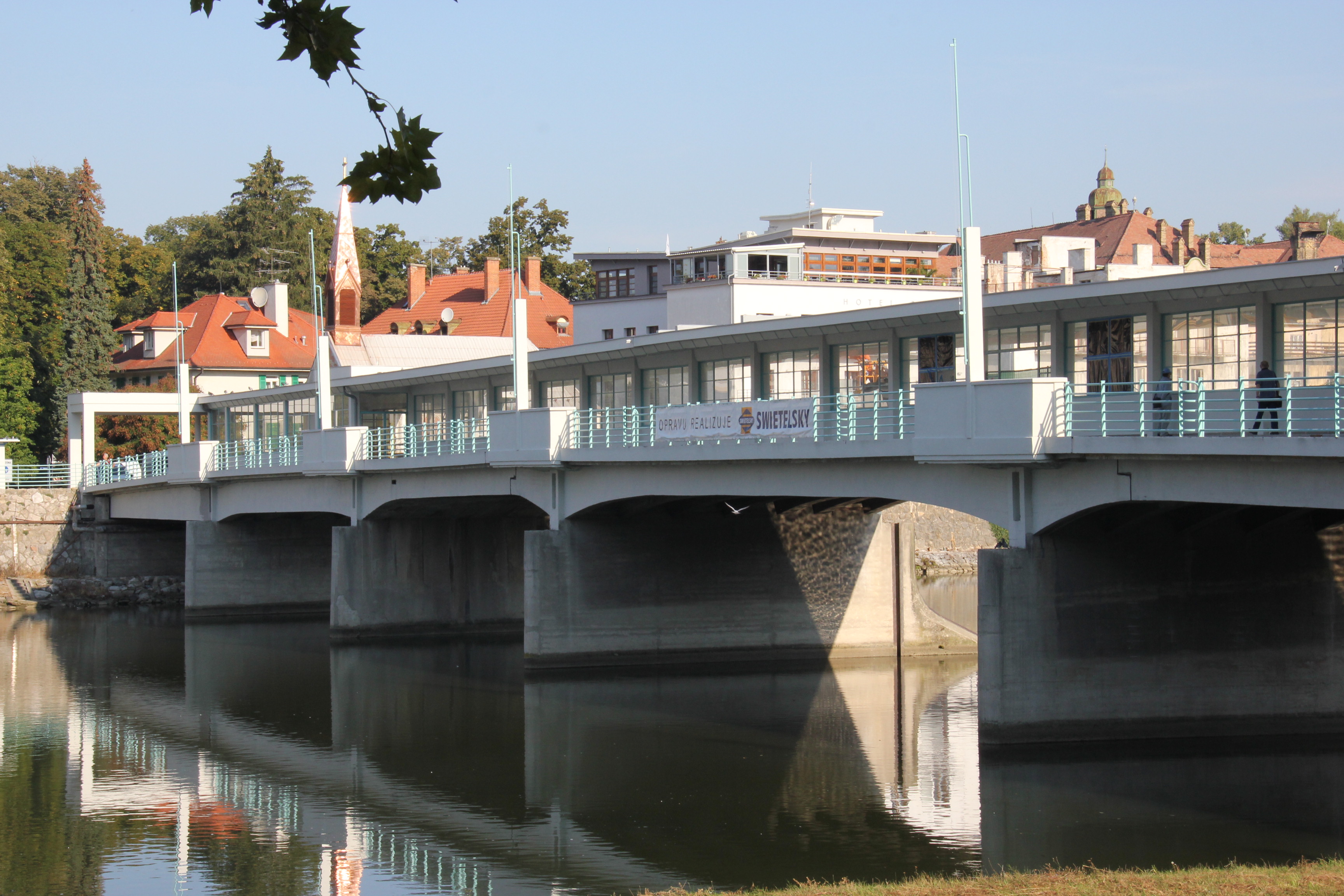 Rekonštrukcia Kolonádového mosta v Piešťanoch - Wegen- en bruggenbouw