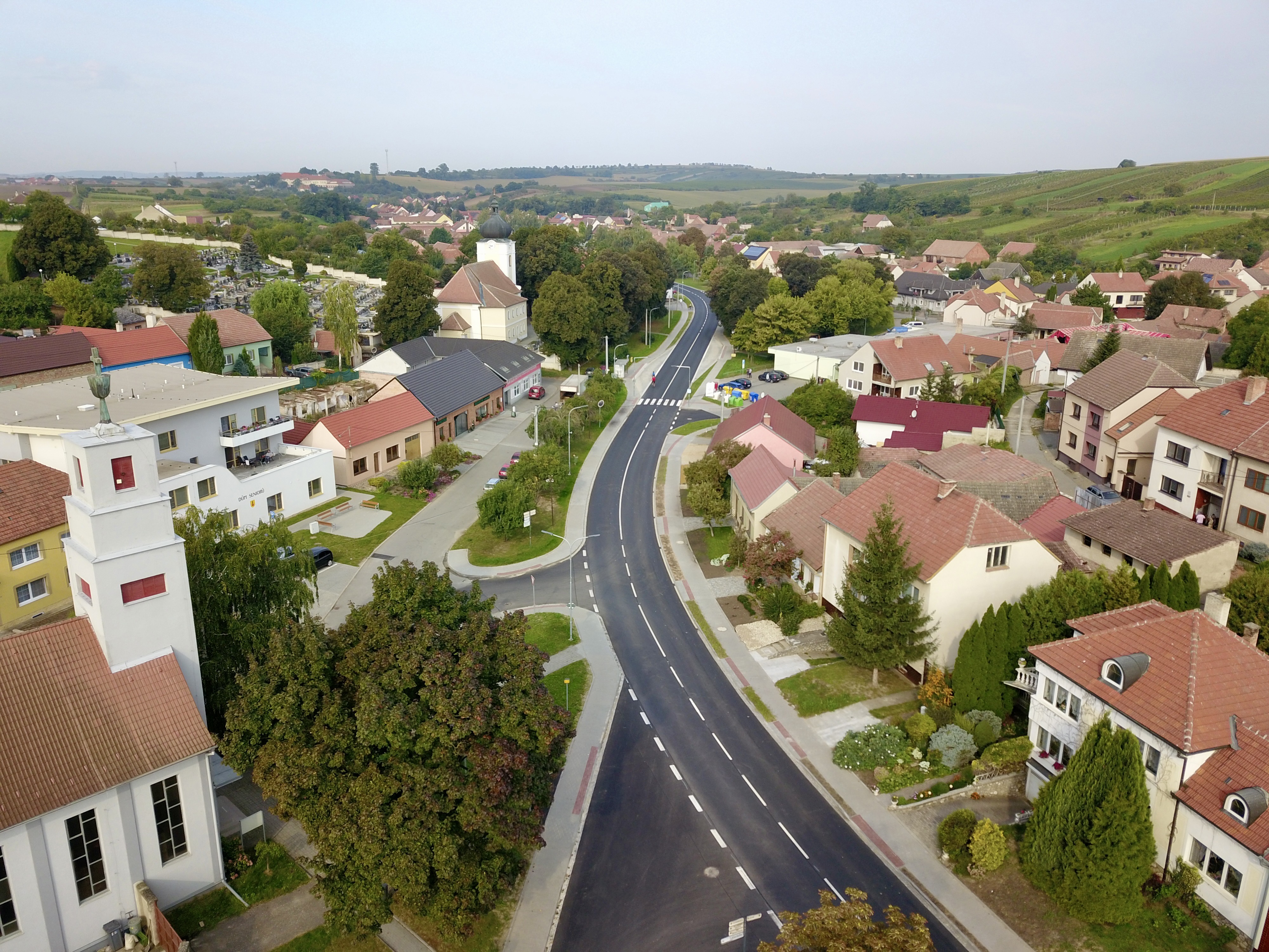 Silnice II/422 –  rekonstrukce úseku Svatobořice-Mistřín – křižovatka se silnicí II/380 - Wegen- en bruggenbouw