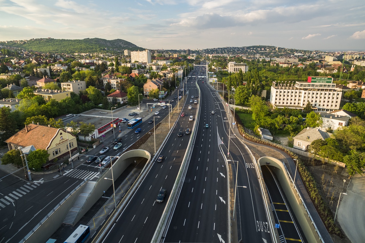 M1 - M7 bevezető szakasz  - Wegen- en bruggenbouw