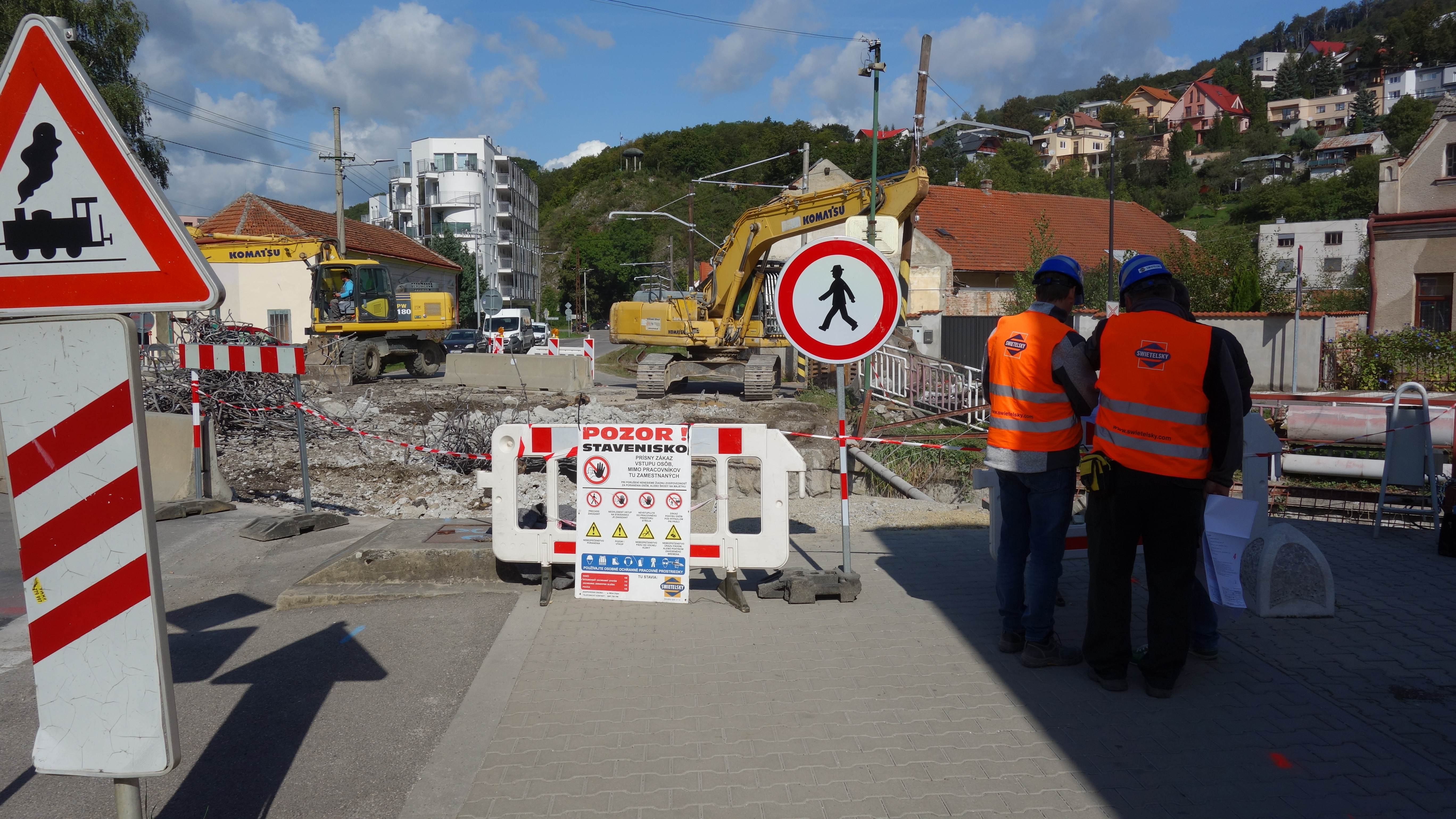 SO-01 Prestavba mostného objektu 516-004 križovanie vodného toku, Trenčianske Teplice - Wegen- en bruggenbouw