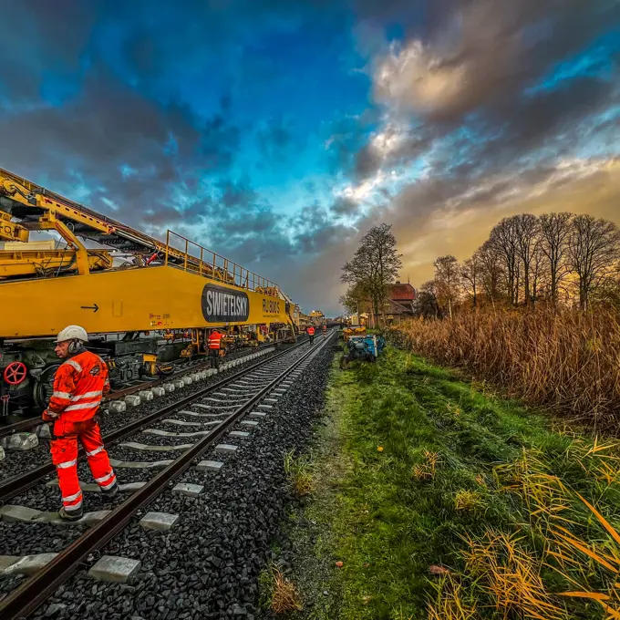 7DAA0975 EF94 47B7 8DFE 9A1AE13FE252