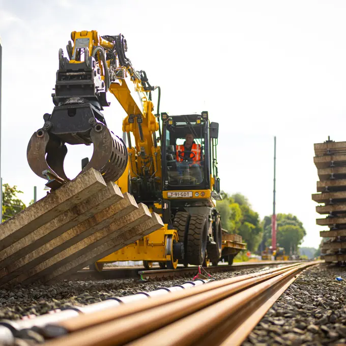 Web 20250812 093110 SV3658