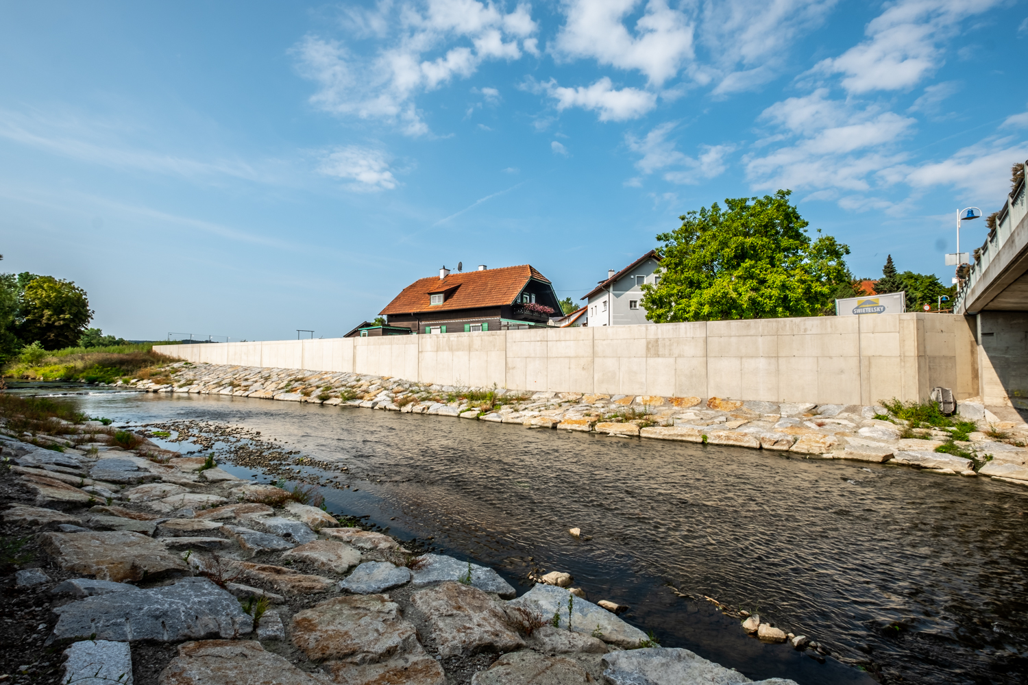 Hochwasserschutz Antiesen - Bouw