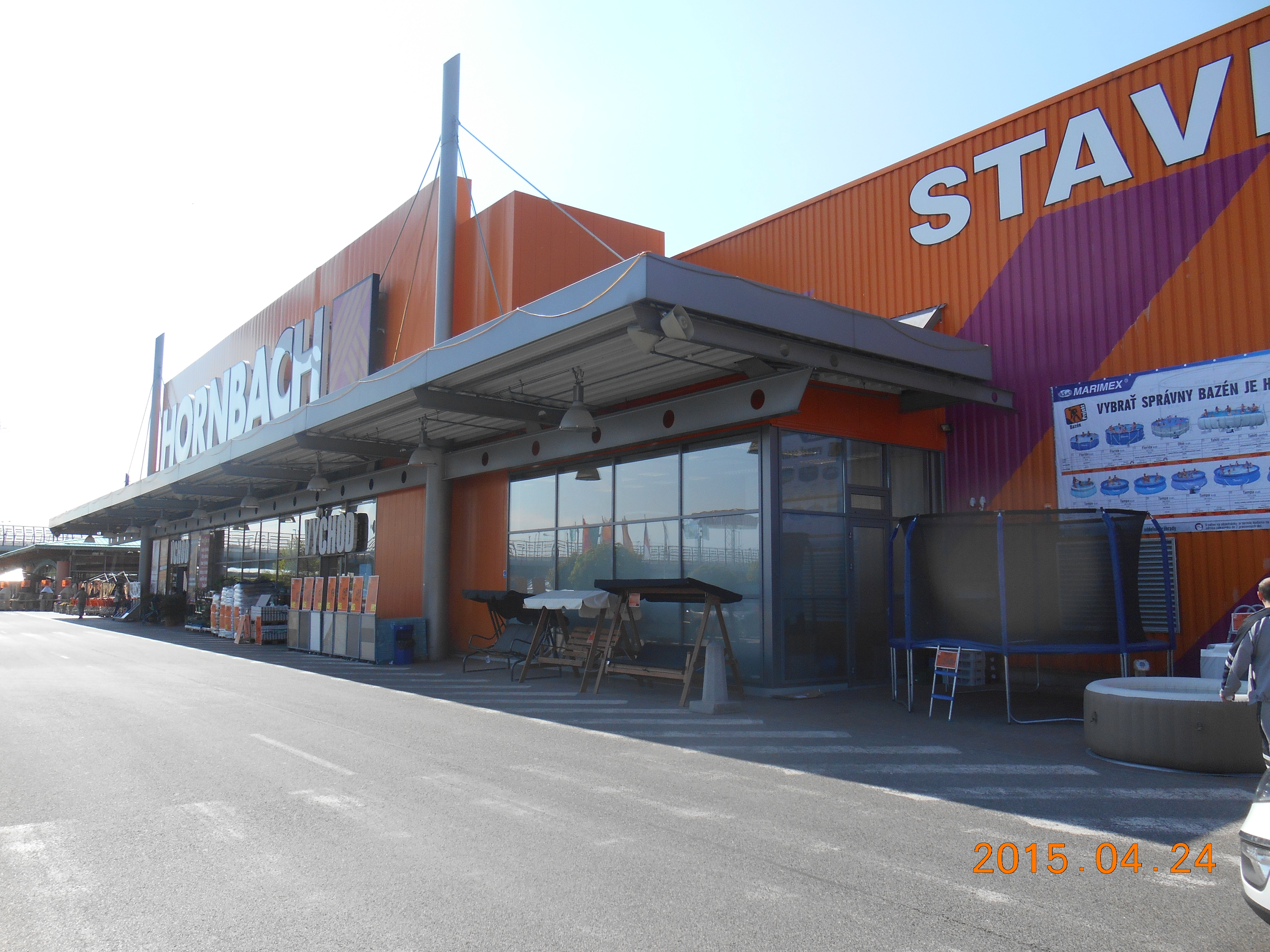 Hornbach Bratislava, Košice - prístavba pekární / obchodné centrá - Bouw