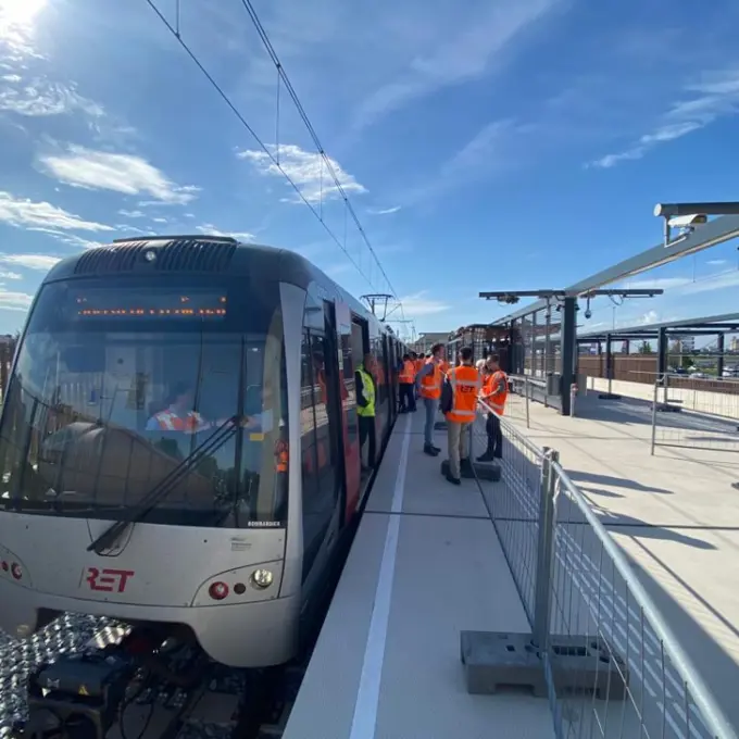 Metro Aan Zee Testrit