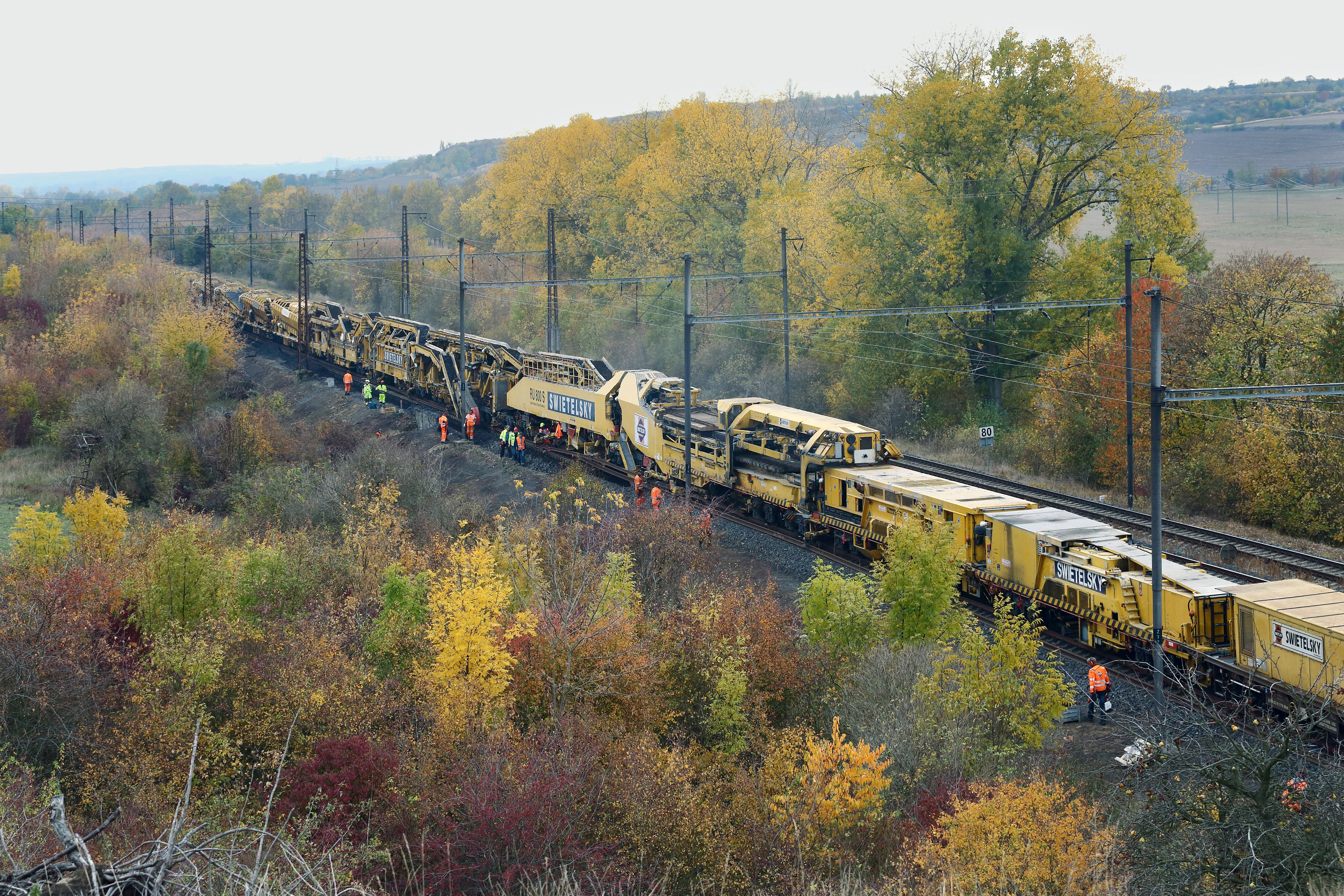 Stavební práce na železniční trati (RU 800S), Obrnice - Čížkovice - Spoorwegbouw