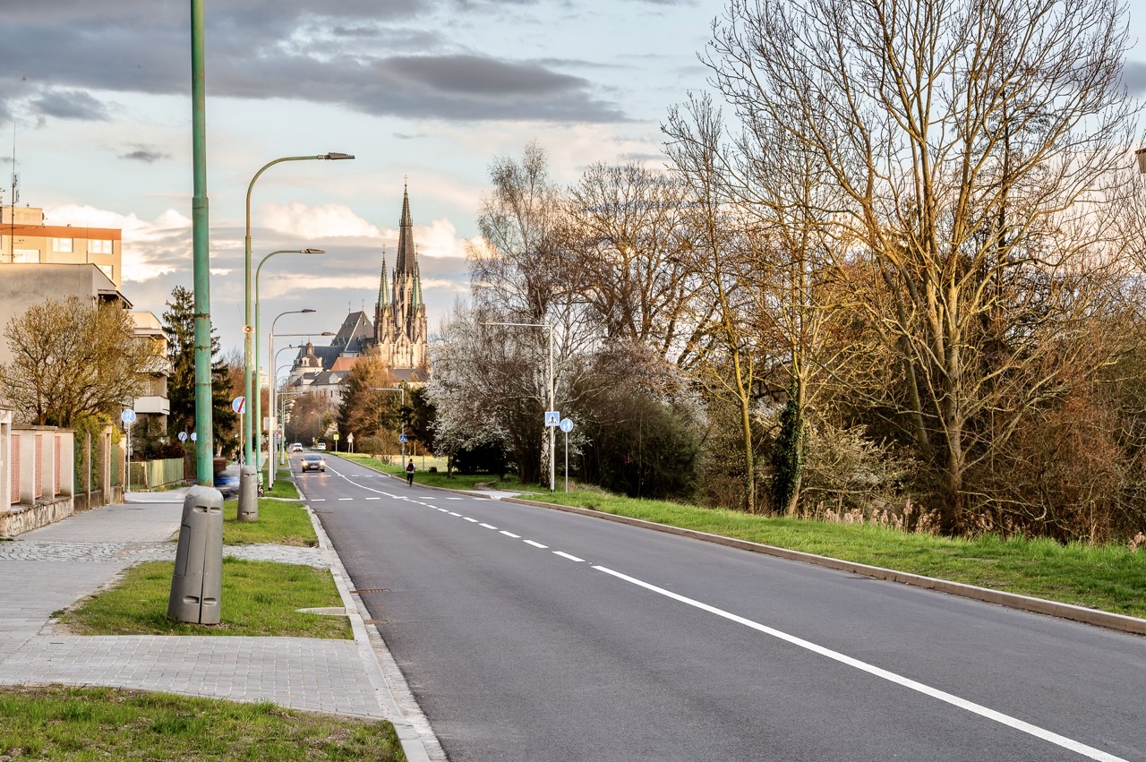Olomouc – rekonstrukce ul. Dlouhá - Wegen- en bruggenbouw