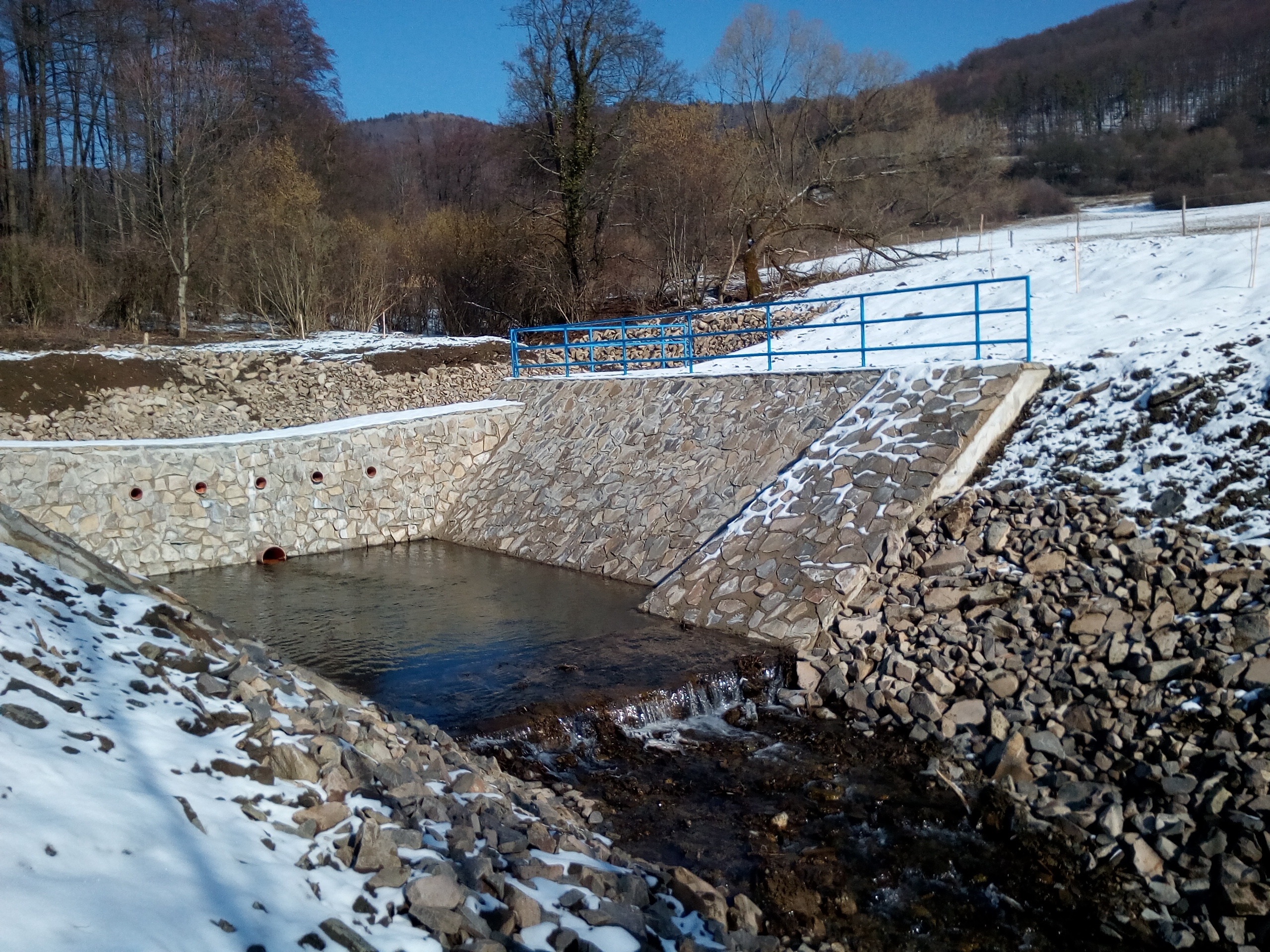 Opatrenie na prítokoch Handlovky – potok Horeňovo - Civiele bouwkunde