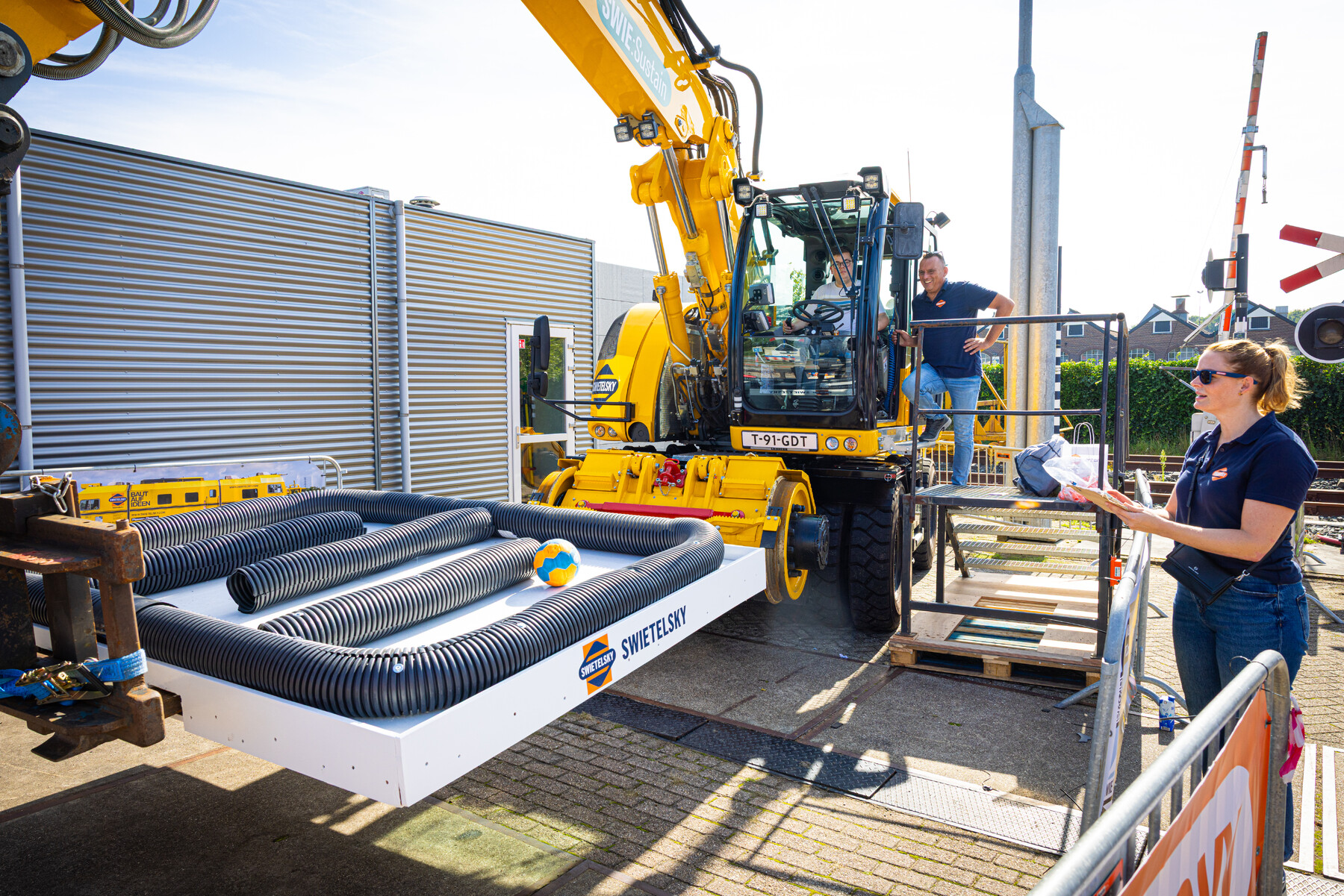 Web 20250919 134518 SV9035