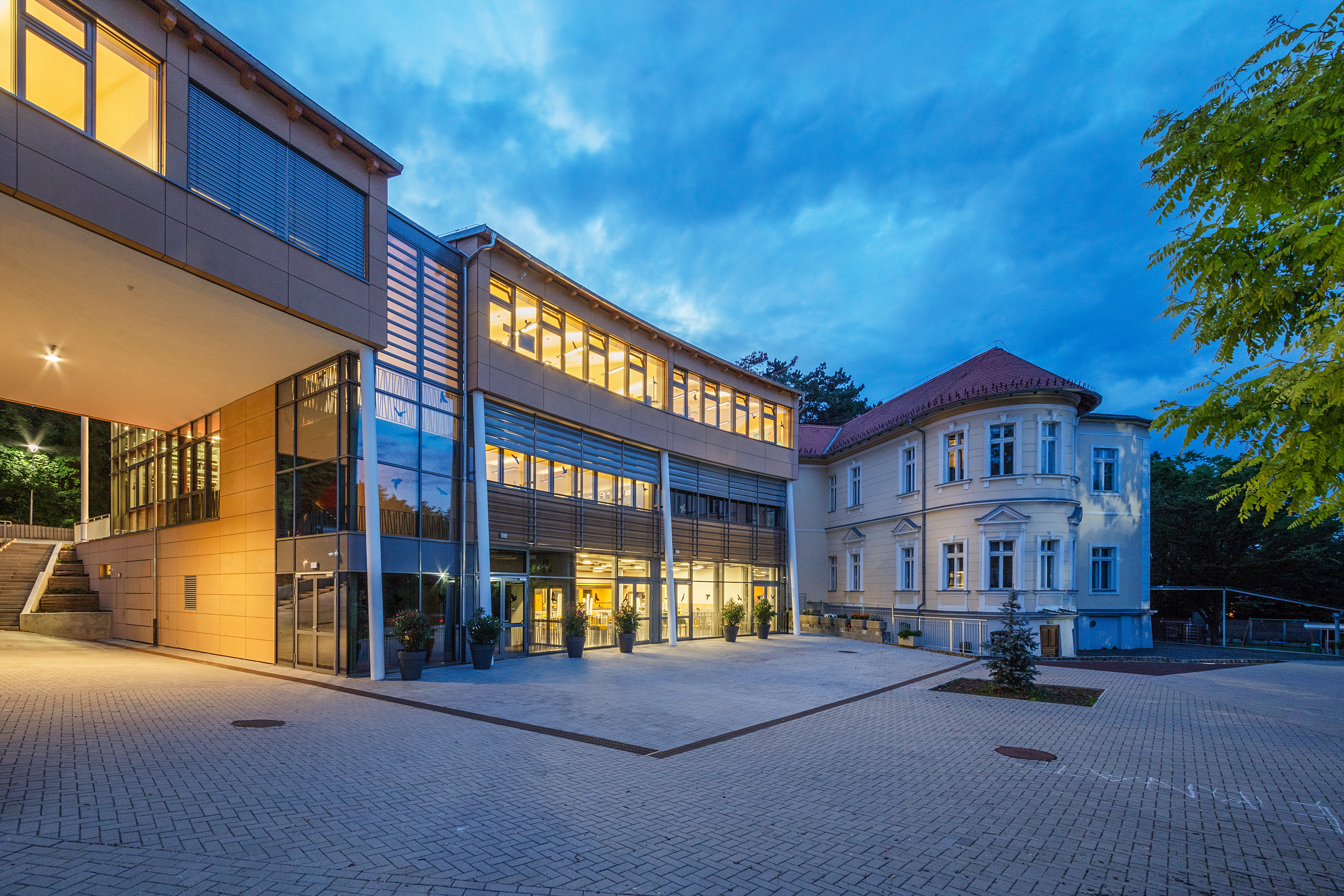Német Iskola bővítése  - Bouw