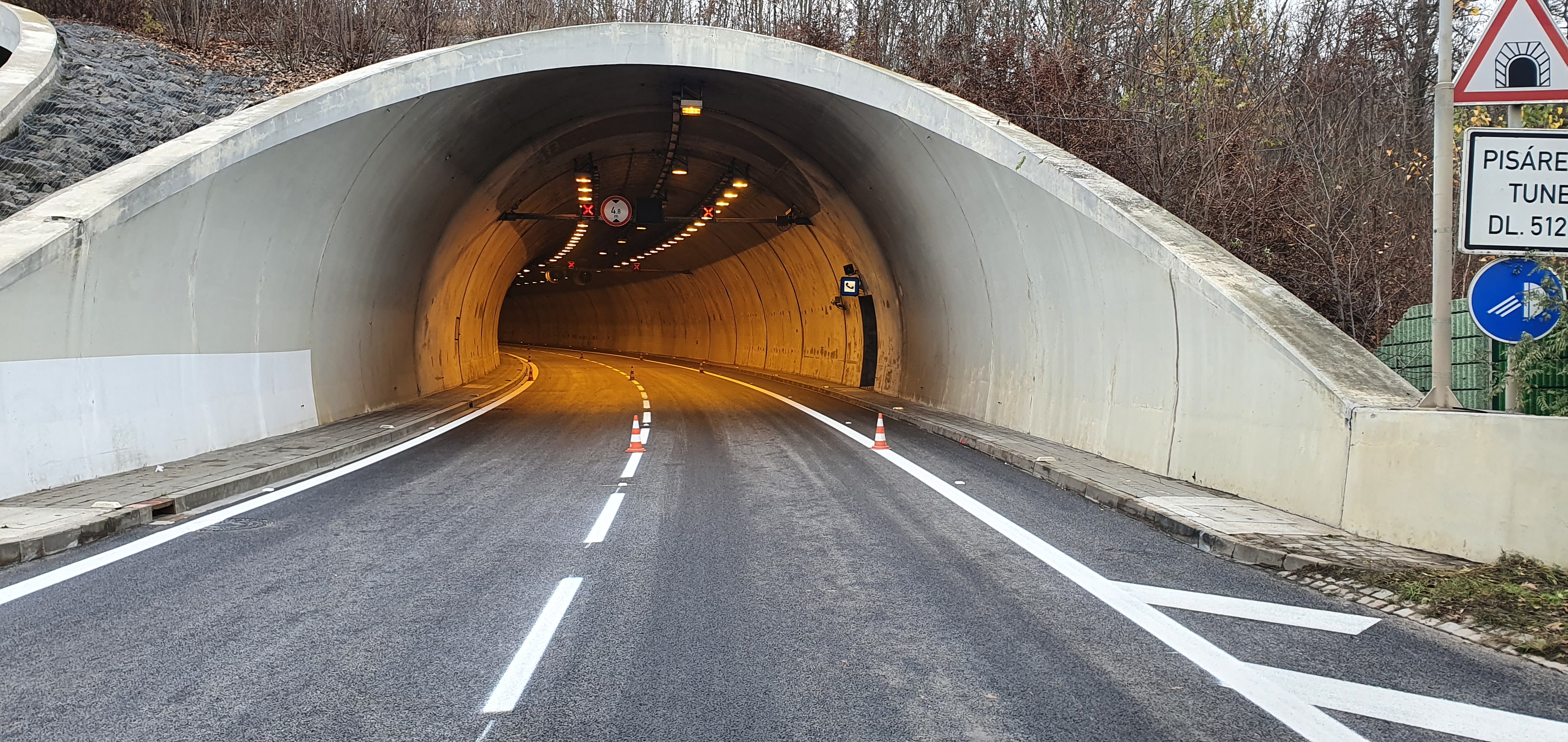Silnice I/23 – rekonstrukce Pisáreckého tunelu - Wegen- en bruggenbouw