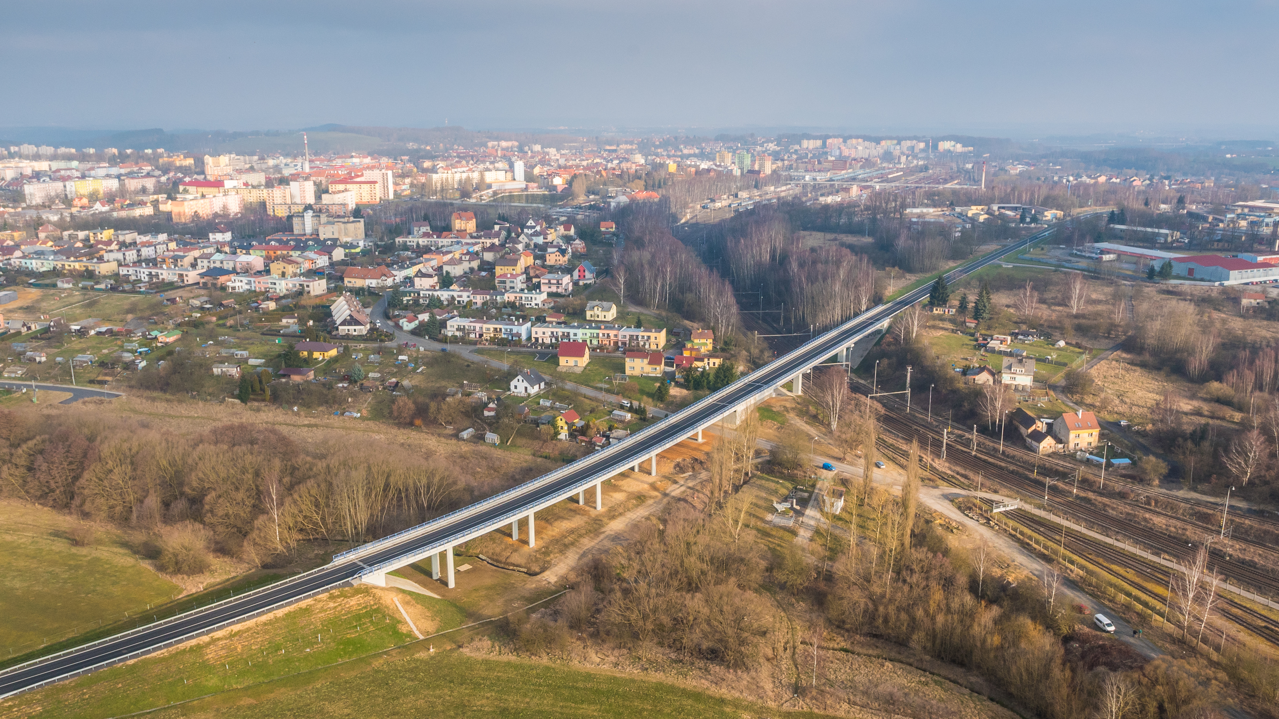 Silnice II/214 – jihovýchodní obchvat Chebu - Wegen- en bruggenbouw