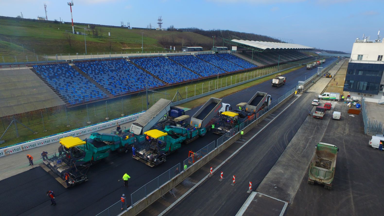 Hungaroring korszerűsítése  - Wegen- en bruggenbouw