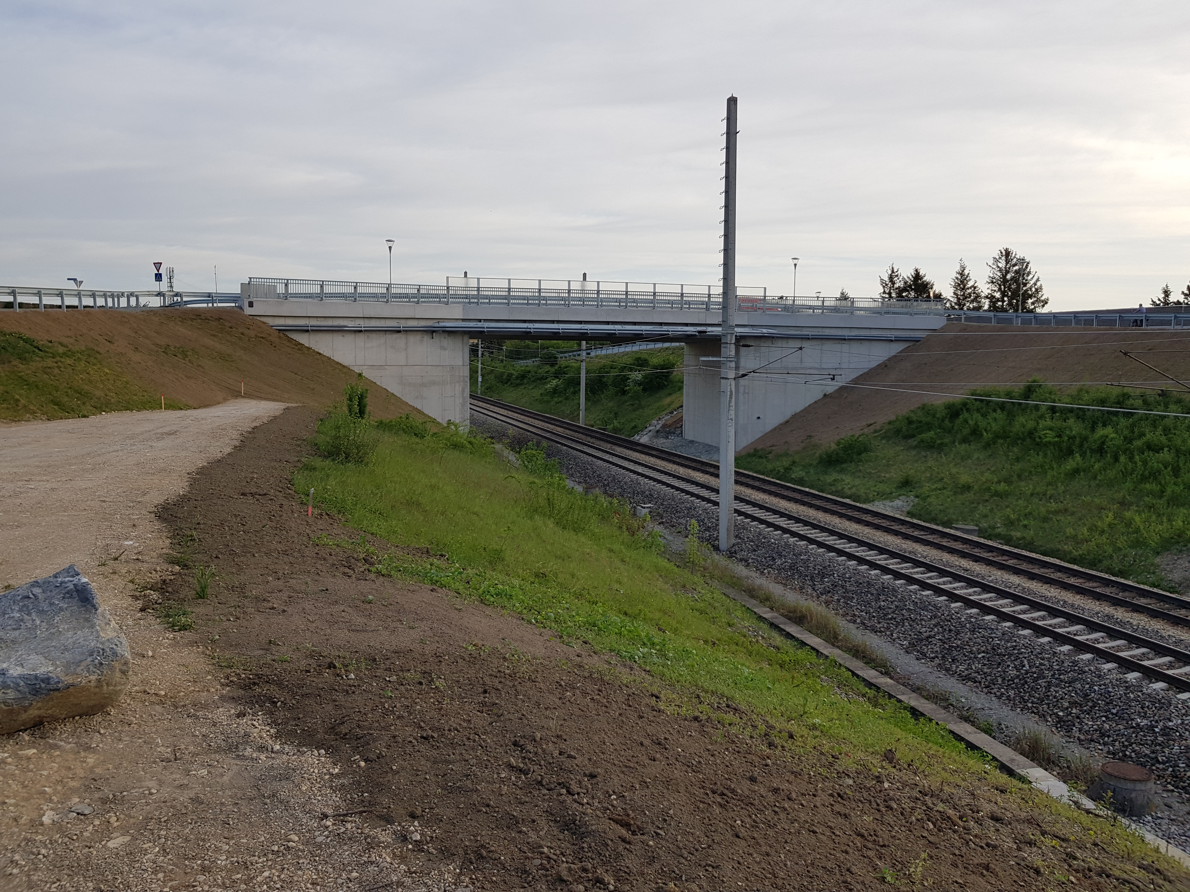 Überfahrtsbrücke Kottingbrunn - Wegen- en bruggenbouw