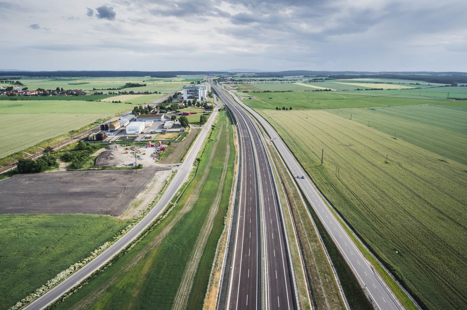 D3 – úsek Bošilec–Ševětín - Wegen- en bruggenbouw