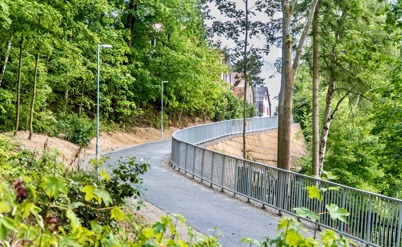 Jablonec nad Nisou – výstavba cyklostezky Odra–Nisa, úsek ul. 5. května – sjezd na silnici I/14 - Wegen- en bruggenbouw