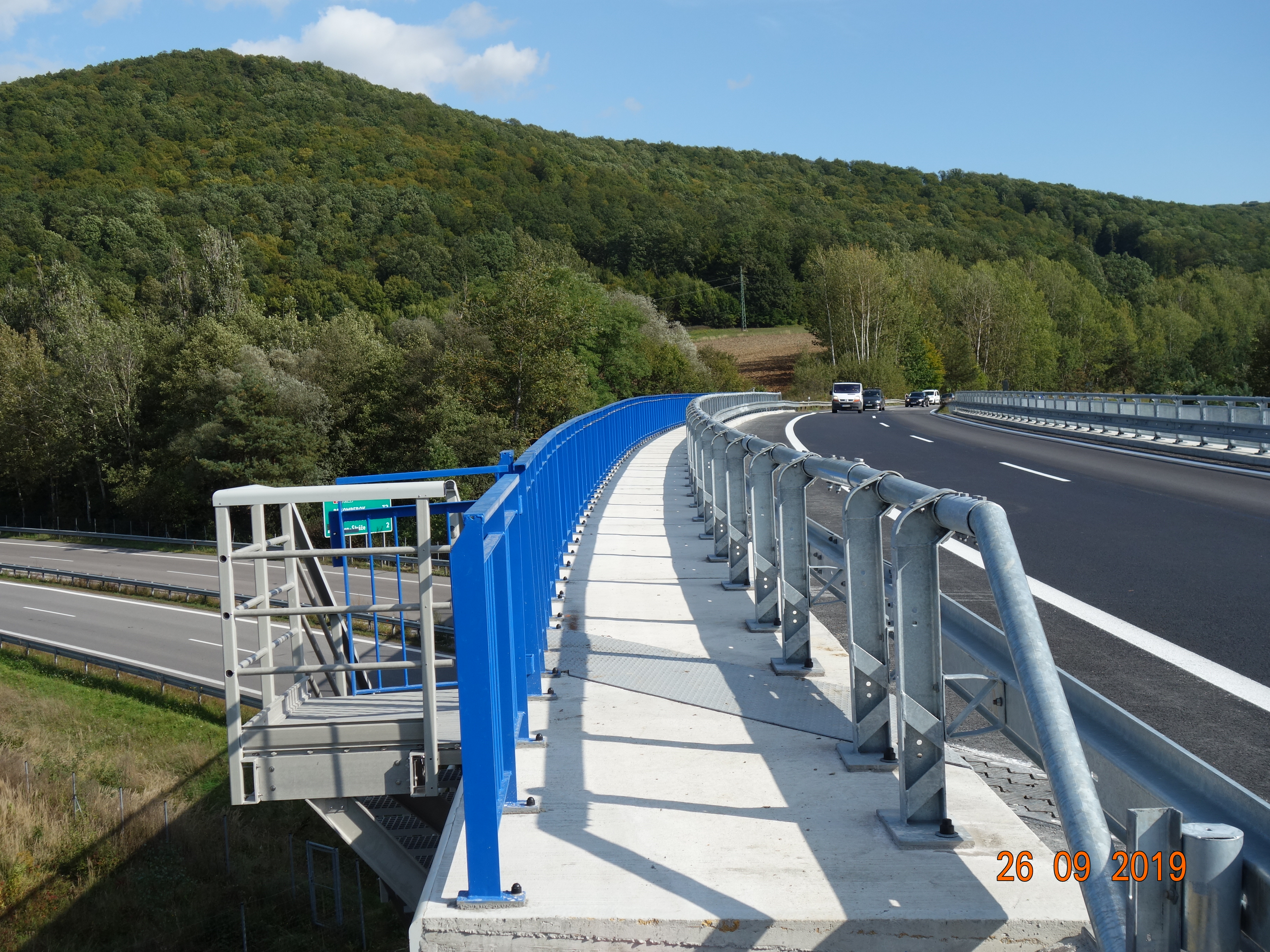 Oprava mosta ev. č. R2-176B nad cestou R1 a potokom Bieň, Budča (107,9 m) - Wegen- en bruggenbouw
